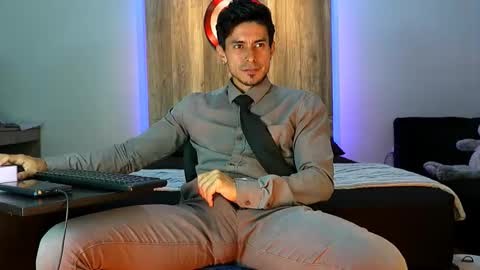 Andrew online show from 28, 11, 2025