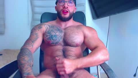 Snapshot of andrew_holden__ chatting on 9, 1, 2025 andrew_holden__ online show from 9, 1, 2025