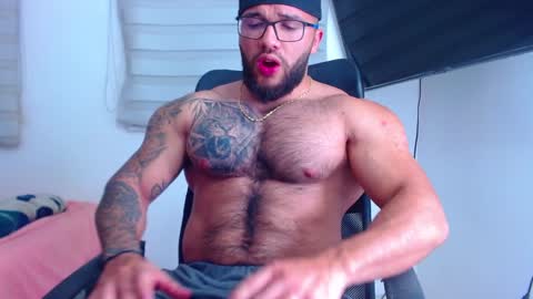 Snapshot of andrew_holden__ chatting on 6, 2, 2025 andrew_holden__ online show from 6, 2, 2025