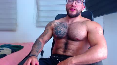 Snapshot of andrew_holden__ chatting on 10, 2, 2025 andrew_holden__ online show from 10, 2, 2025