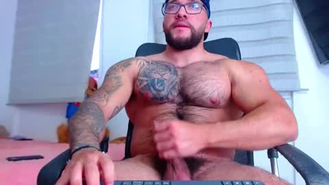 Snapshot of andrew_holden__ chatting on 11, 2, 2025 andrew_holden__ online show from 11, 2, 2025