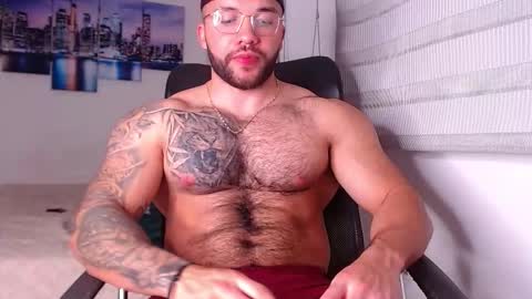 Snapshot of andrew_holden__ chatting on 10, 10, 2025 andrew_holden__ online show from 10, 10, 2025