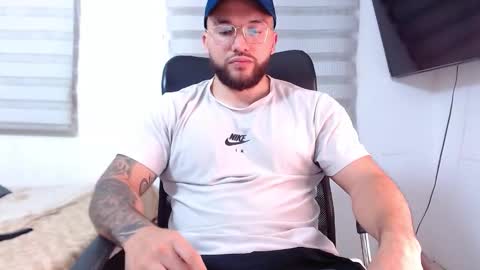 andrew_holden__ online show from 16, 1, 2026