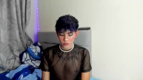 Snapshot of andrew_uwu_ chatting on 18, 12, 2025 ANDREW independent model online show from 18, 12, 2025