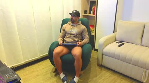 Andrew online show from 23, 1, 2025