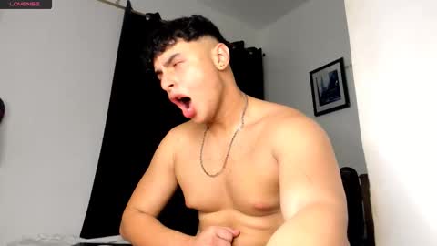 Andrewlamar21 online show from 10, 3, 2026