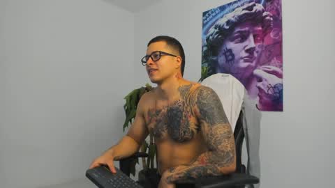 Snapshot of andrewmaterazzi chatting on 4, 2, 2025 andrewmaterazzi online show from 4, 2, 2025