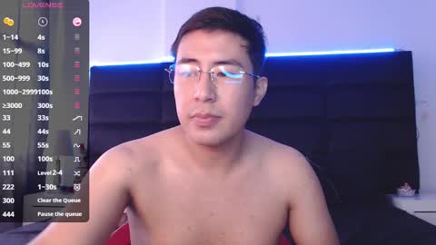 Snapshot of andrewmhilton_ chatting on 26, 12, 2024 andrewmhilton_ online show from 26, 12, 2024