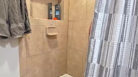 andrewo42601 online show from 6, 11, 2025