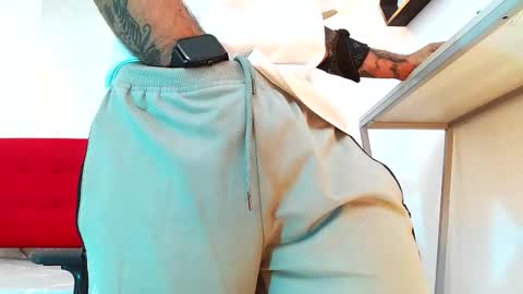   online show from 19, 11, 2025