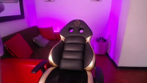 Snapshot of androm3da_ chatting on 28, 9, 2025 androm3da_ online show from 28, 9, 2025