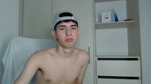 Snapshot of andy19_hot chatting on 23, 10, 2025 andy19_hot online show from 23, 10, 2025