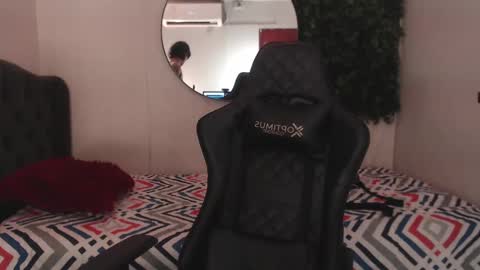 andy_dan1 online show from 4, 12, 2024