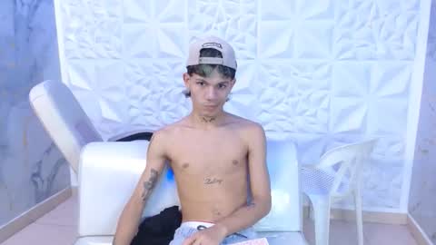 andy_dan1 online show from 14, 4, 2026