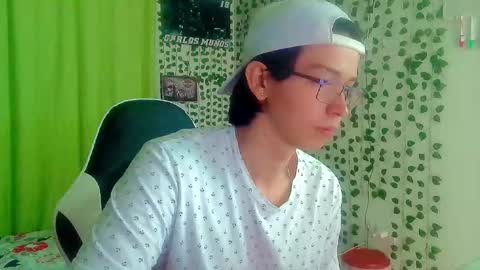 Snapshot of andy_gray01 chatting on 12, 10, 2025 Andy Gray online show from 12, 10, 2025