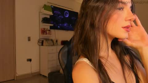      online show from 16, 10, 2025