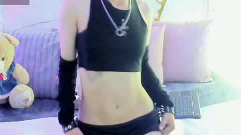 angeel_tay online show from 8, 6, 2026