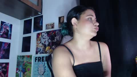 Snapshot of angeeldemoon chatting on 4, 6, 2026 angeeldemoon online show from 4, 6, 2026