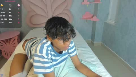   online show from 11, 3, 2025