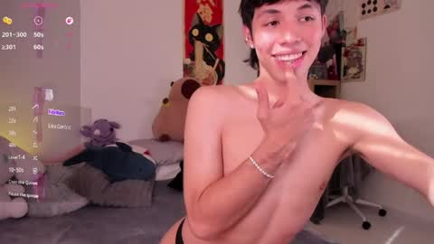 Snapshot of angel_bless19 chatting on 6, 5, 2026 Angel help me with 100 thumbs up online show from 6, 5, 2026