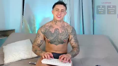 Snapshot of angel_boy01 chatting on 11, 6, 2026 angel_boy01 online show from 11, 6, 2026
