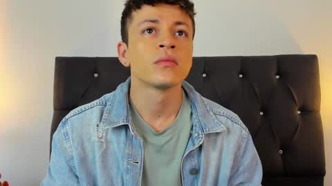 Angel Cuervo online show from 12, 1, 2025