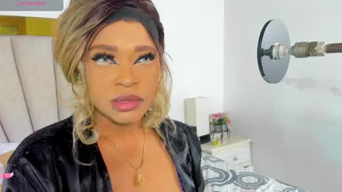 Snapshot of angel_dthroat chatting on 24, 1, 2025 ANGHEL online show from 24, 1, 2025