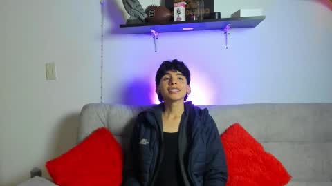 Snapshot of angel_dustt1 chatting on 8, 6, 2026 angel_dustt1 online show from 8, 6, 2026