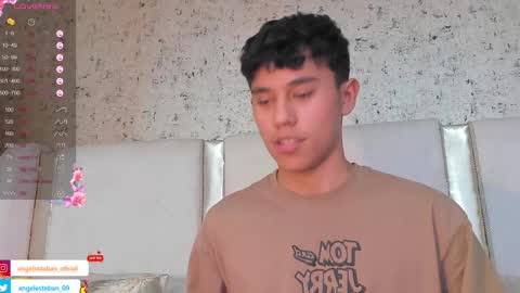 Snapshot of angel_esteban_fx chatting on 28, 2, 2025 ngel Esteban online show from 28, 2, 2025