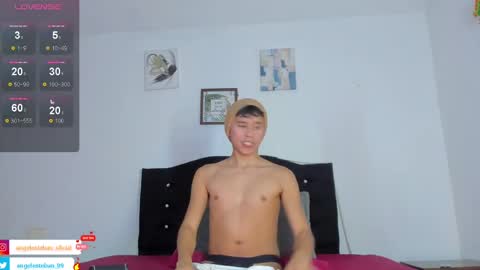 Snapshot of angel_esteban_fx chatting on 23, 11, 2025 ngel Esteban online show from 23, 11, 2025