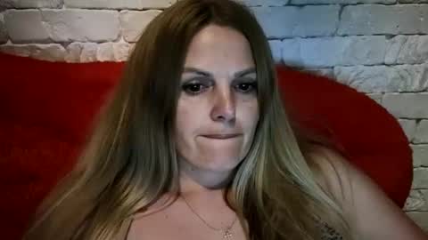 Snapshot of angel_girllovemy chatting on 10, 6, 2026 ANGEL online show from 10, 6, 2026
