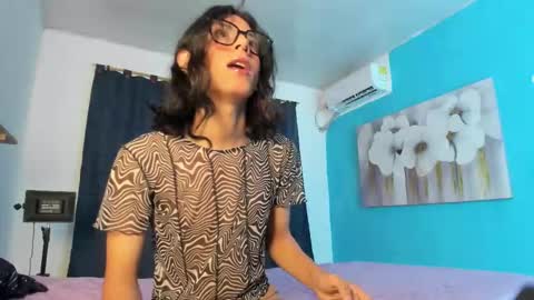 Snapshot of angel_hasss chatting on 14, 9, 2025 Angel of your dreams online show from 14, 9, 2025