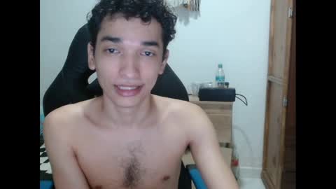 Snapshot of angel_hotc chatting on 25, 12, 2024 Angel online show from 25, 12, 2024