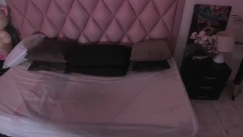 Angel  online show from 4, 1, 2025