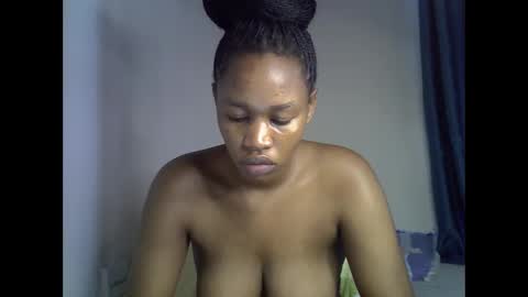 Snapshot of angel_mia5 chatting on 10, 6, 2026 angel_mia5 online show from 10, 6, 2026