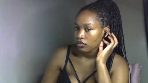 Snapshot of angel_mia5 chatting on 14, 6, 2026 angel_mia5 online show from 14, 6, 2026