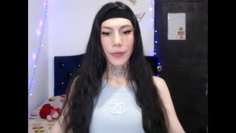 Snapshot of angel_moon69_ chatting on 9, 1, 2025 follow me instagram   amymiranda69 online show from 9, 1, 2025