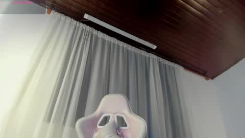 Angel online show from 20, 10, 2025