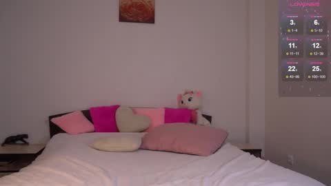 Snapshot of angel_quincy chatting on 18, 12, 2025 angel_quincy online show from 18, 12, 2025