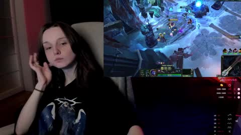 Snapshot of angel_runa chatting on 12, 1, 2025 Mira online show from 12, 1, 2025