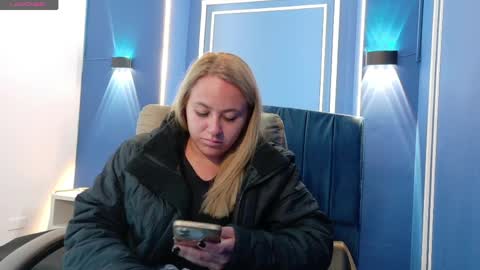 Snapshot of angel_white25 chatting on 22, 4, 2026 Angel online show from 22, 4, 2026