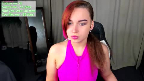 Snapshot of angela_coy chatting on 17, 10, 2025 angela_coy online show from 17, 10, 2025