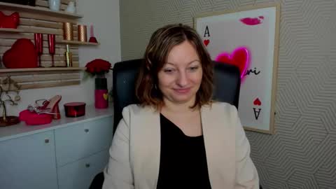 Angela online show from 7, 4, 2026