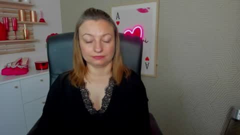 Snapshot of angela_samt chatting on 15, 6, 2026 Angela online show from 15, 6, 2026