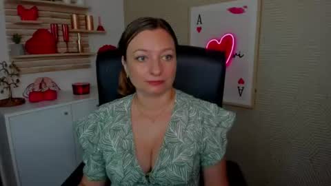 Snapshot of angela_samt chatting on 30, 6, 2026 Angela online show from 30, 6, 2026