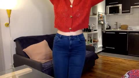 Snapshot of angeladarkk chatting on 4, 11, 2025 Angela online show from 4, 11, 2025