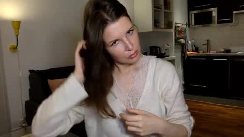 Snapshot of angeladarkk chatting on 5, 11, 2025 Angela online show from 5, 11, 2025