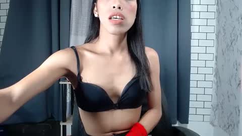 SENORITA online show from 9, 3, 2025