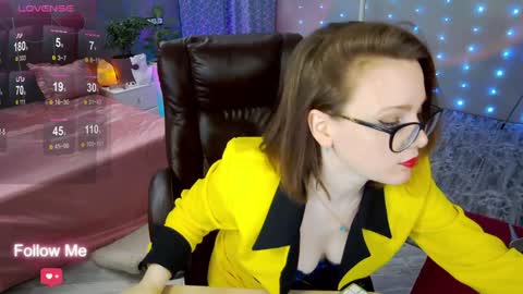 Snapshot of angelawhity chatting on 8, 1, 2025 Angela online show from 8, 1, 2025