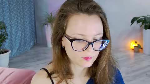 Snapshot of angelawhity chatting on 21, 11, 2025 Angela online show from 21, 11, 2025